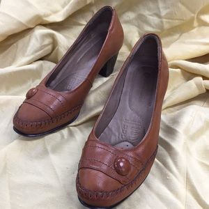Pierre Cardin Tan Pumps